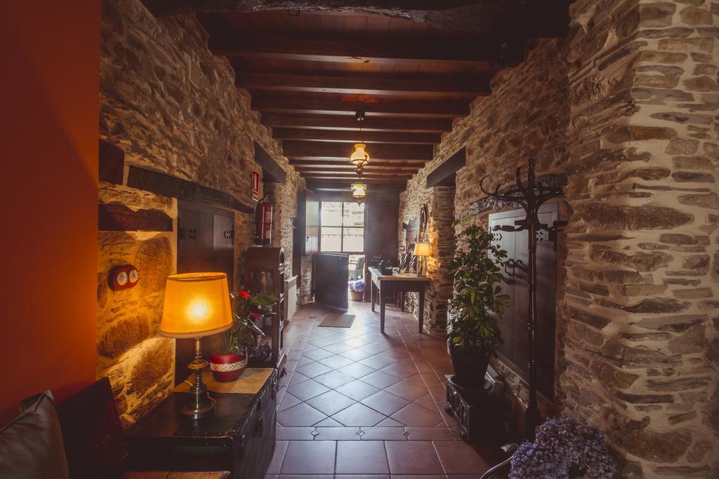 Penzion Os Tres Teixos San Acisclo Exteriér fotografie