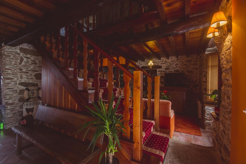 Penzion Os Tres Teixos San Acisclo Exteriér fotografie